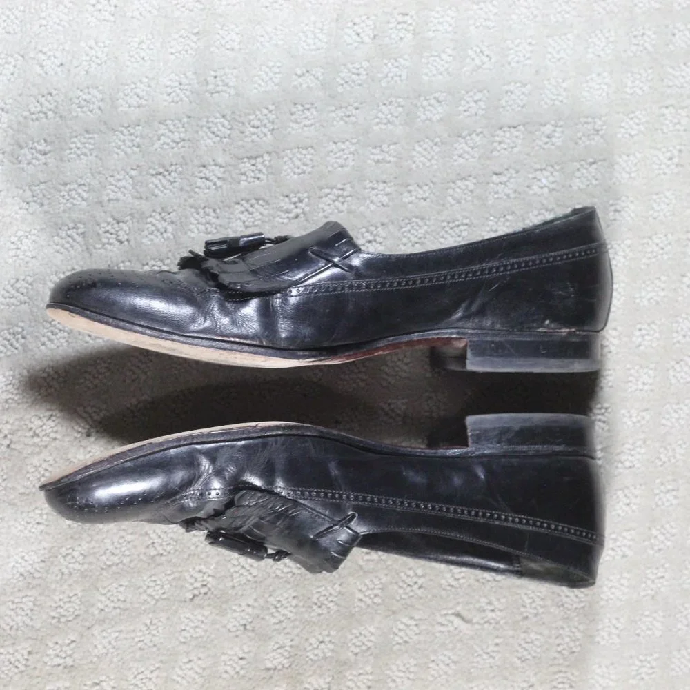 Florsheim Size 11 Black Wingtip Dress Shoes
